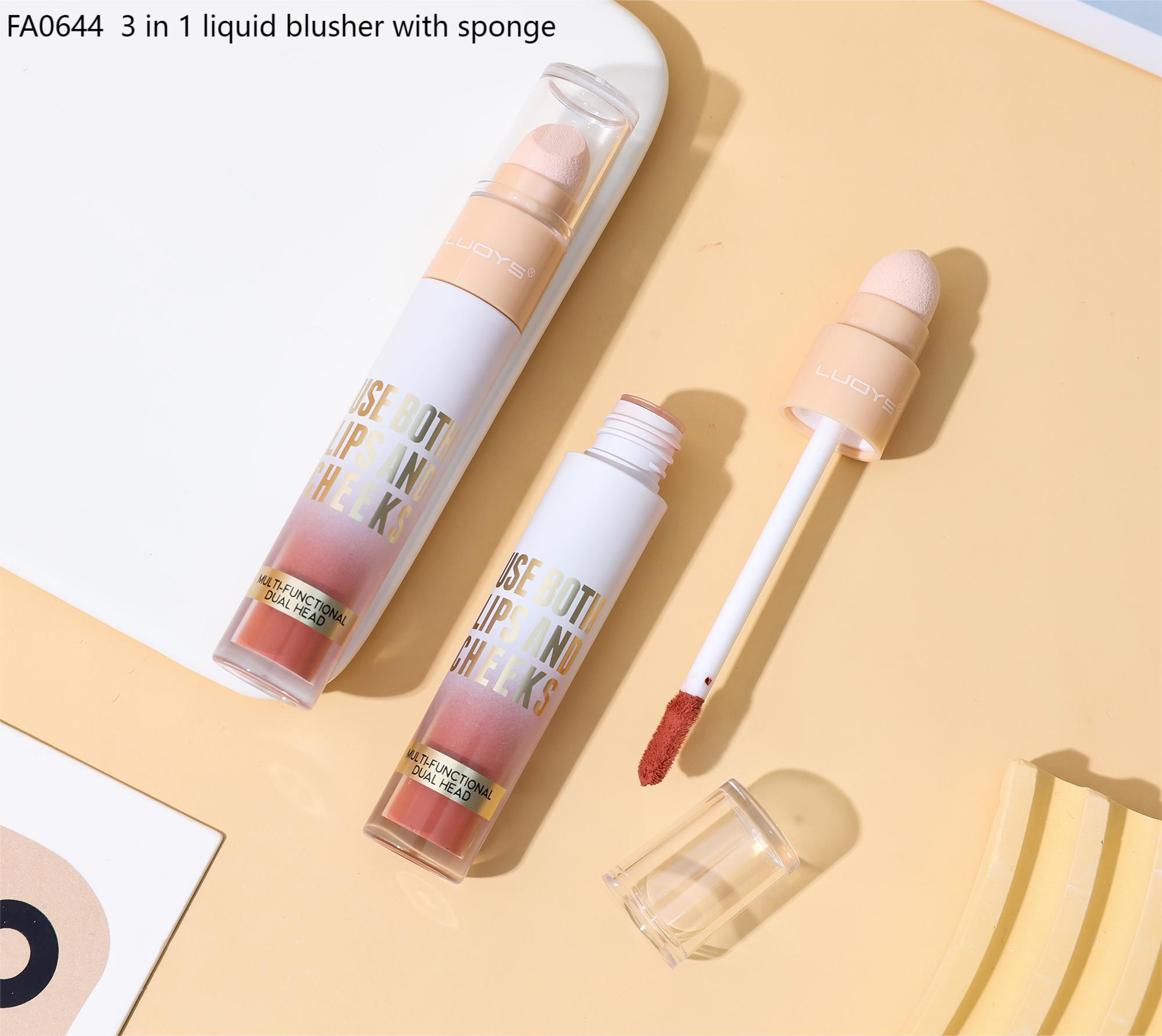 FA0644 3 in 1 liquid blusher with sponge