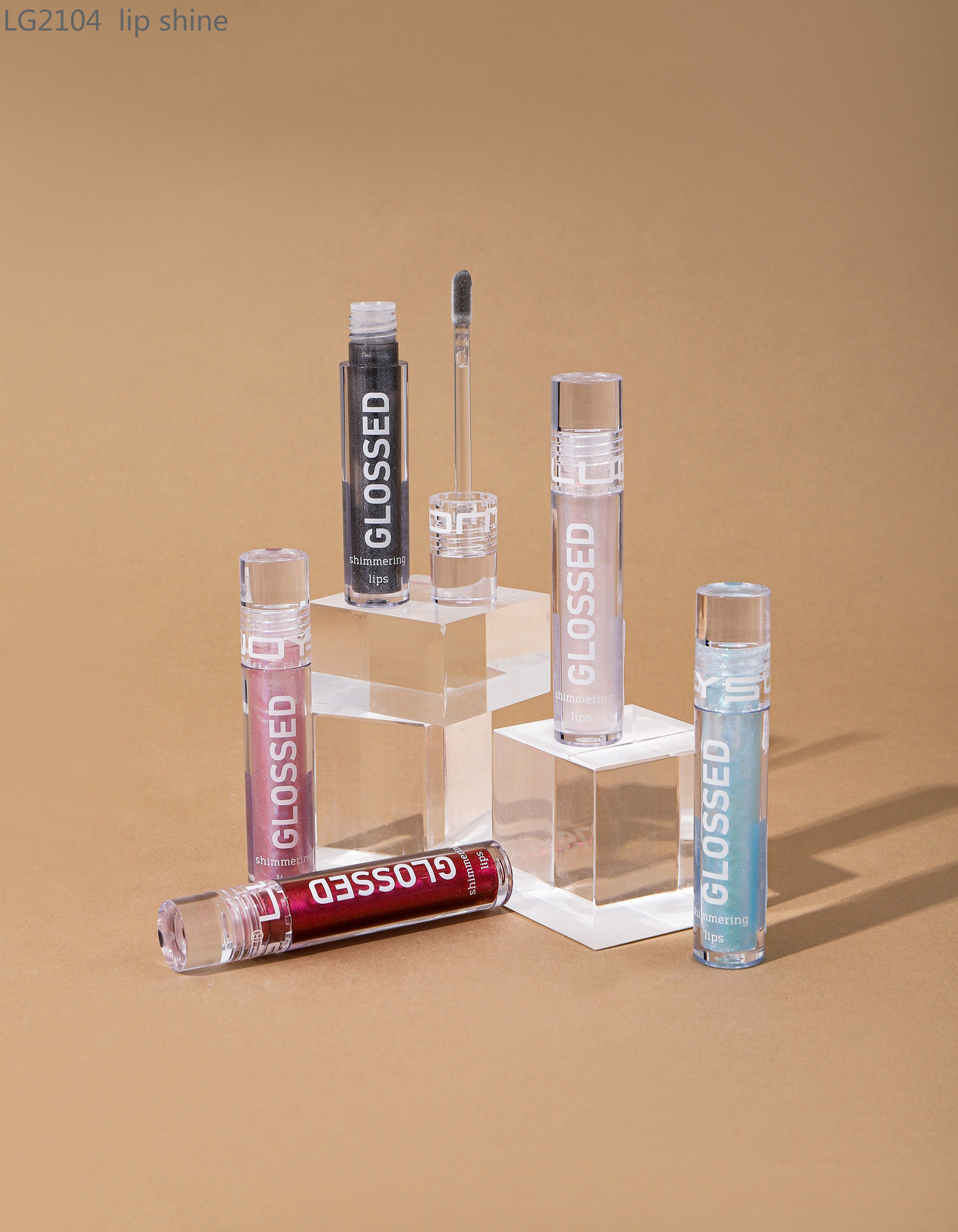 LG2104 lip shine