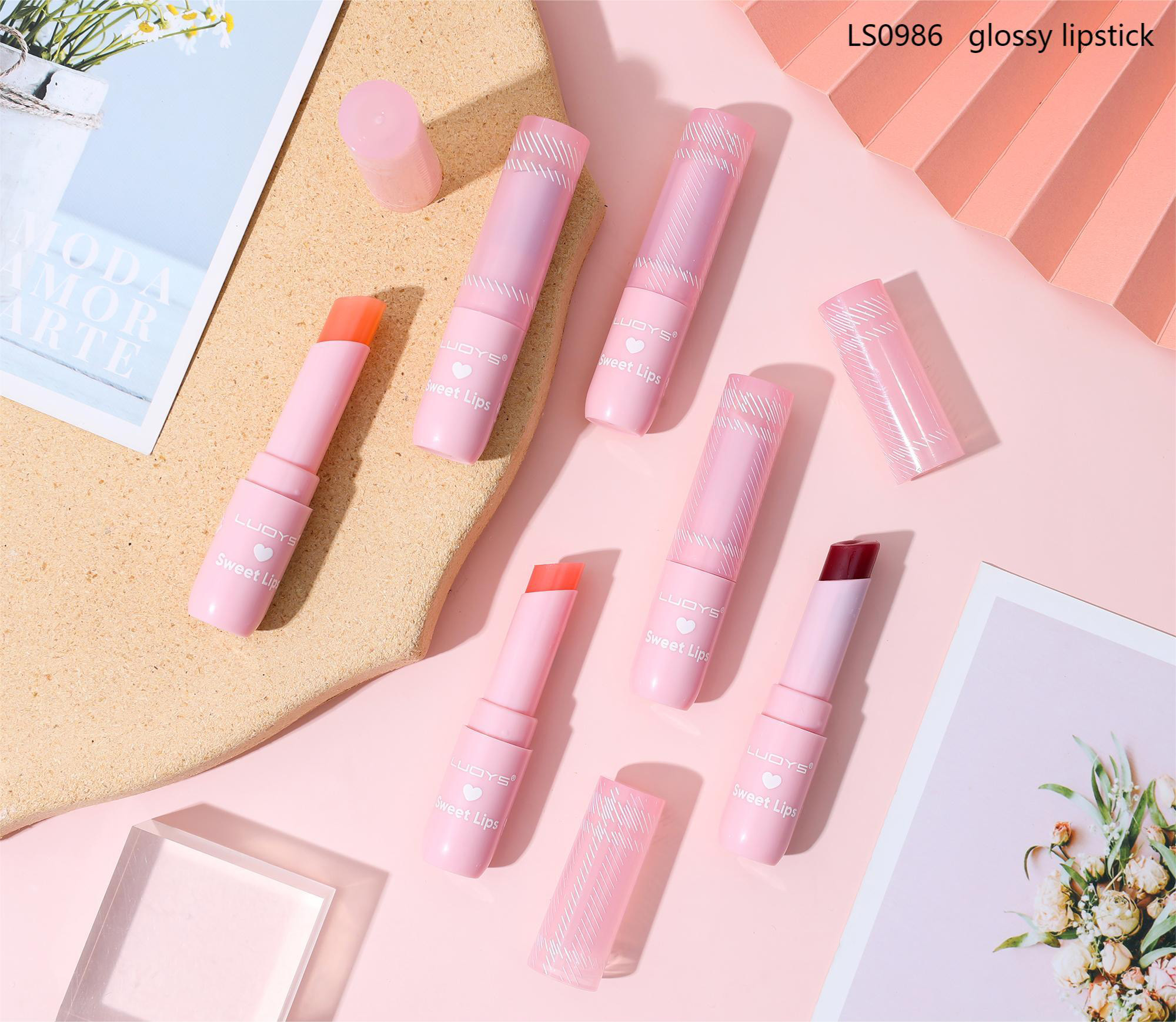 L S0986 glossy lipstick
